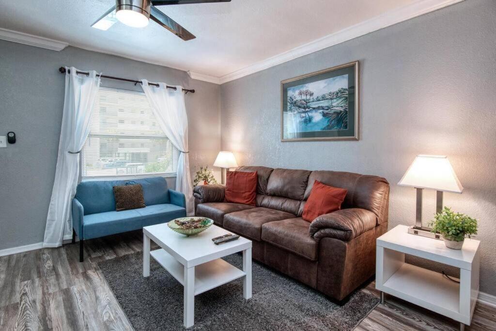 Sunset Beach Suites Of Madeira Beach! Pet Friendly Summer Getaway! Steps To Beach! - Suite 10 セント・ピート・ビーチ エクステリア 写真